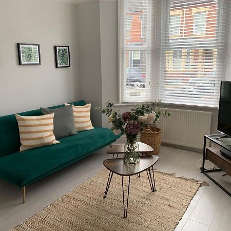 House Of Cosy Dots Villa Northampton Dış mekan fotoğraf