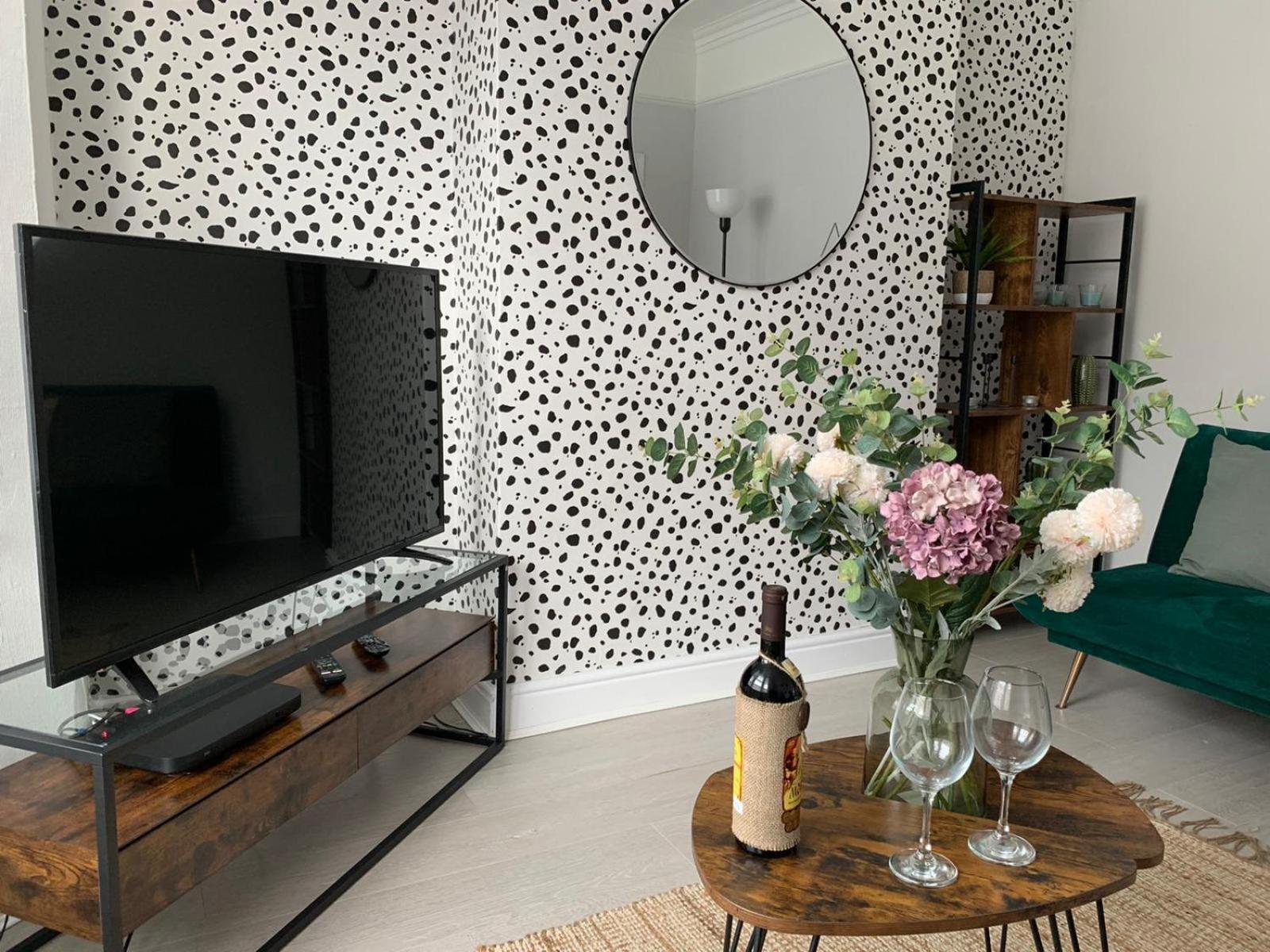 House Of Cosy Dots Villa Northampton Oda fotoğraf